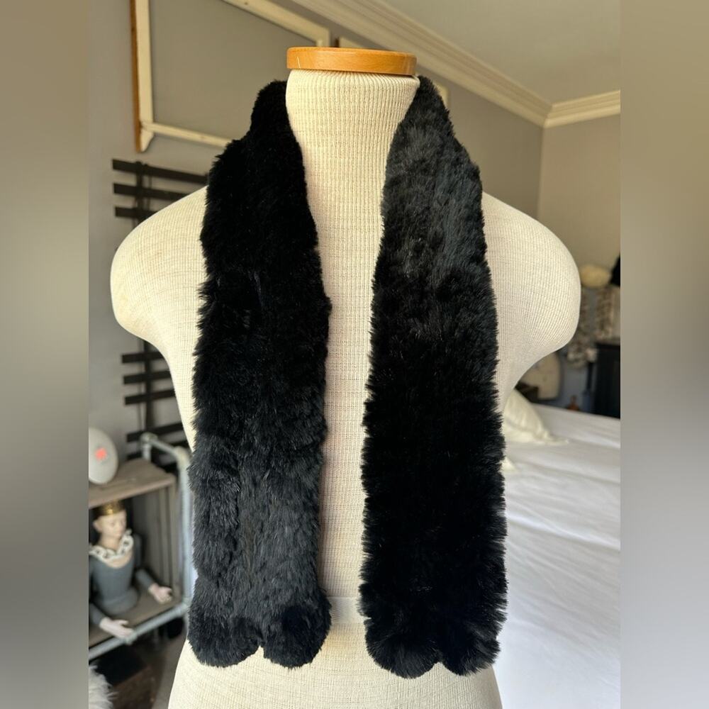 Black rabbit fur scarf - Picture 7 of 9